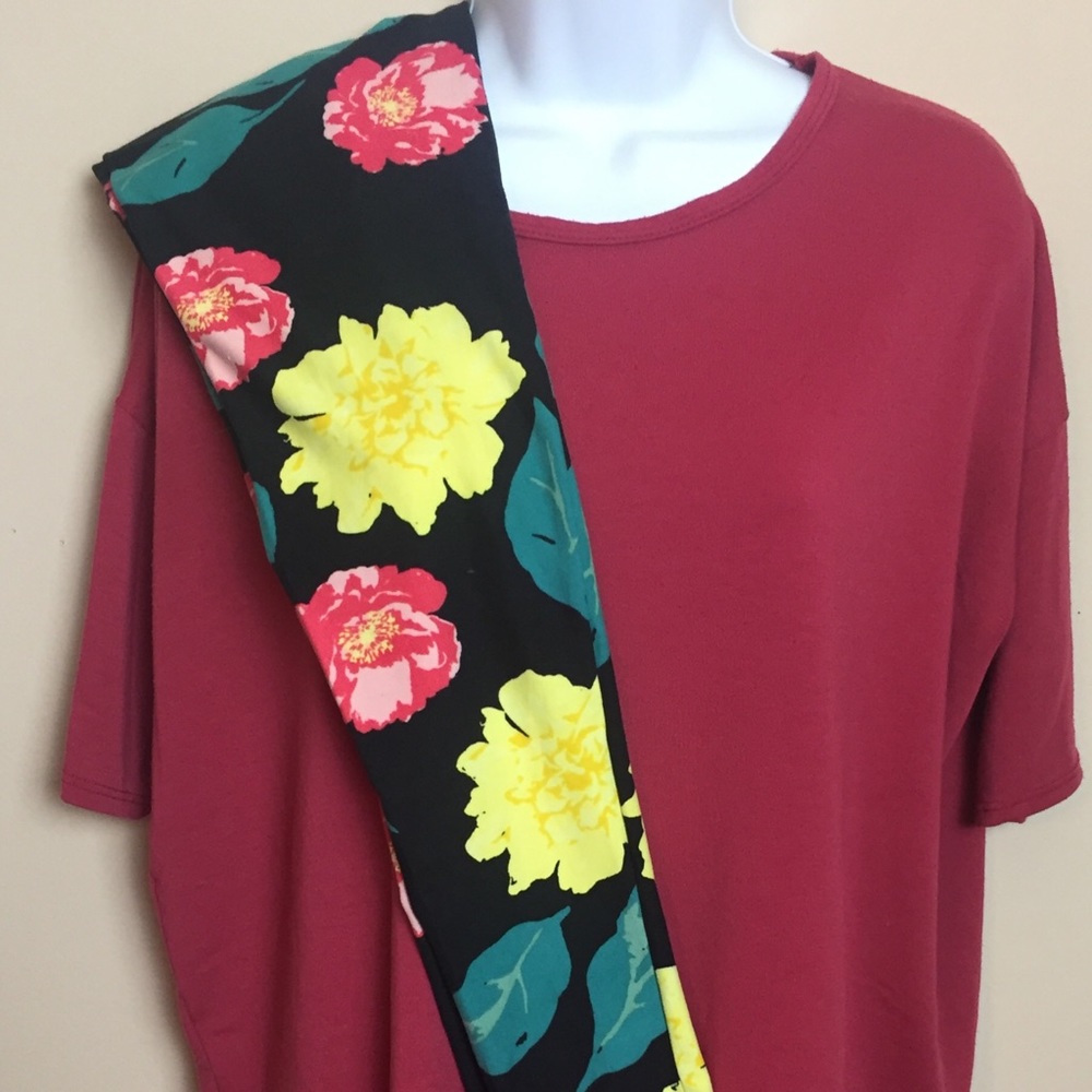 NWOT LuLaRoe Irma And Leggings Set